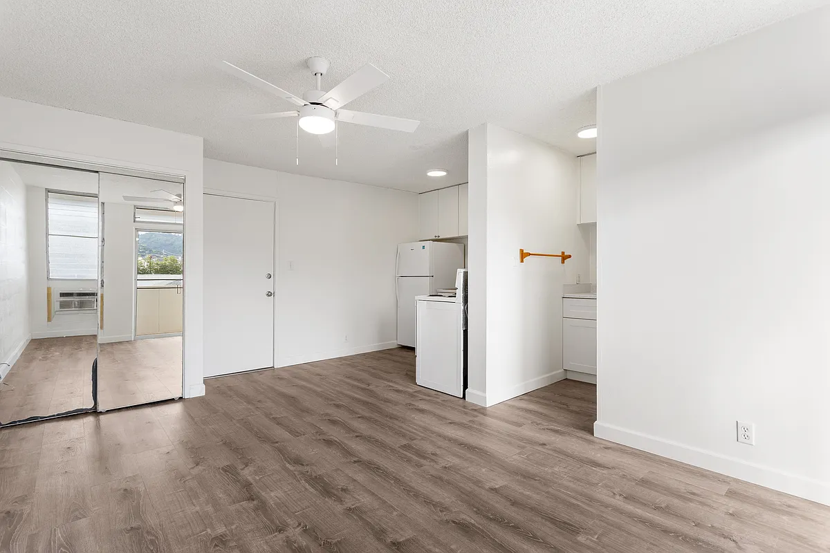 Building Photo - 727 Pumehana St #302