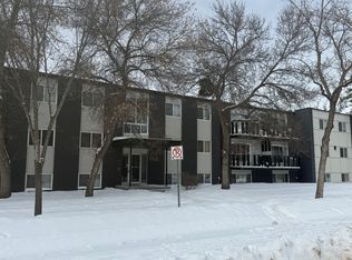 10720 127th St NW #103, Edmonton, AB