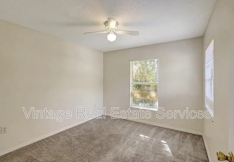 720 Newton Ave S — Photo 7