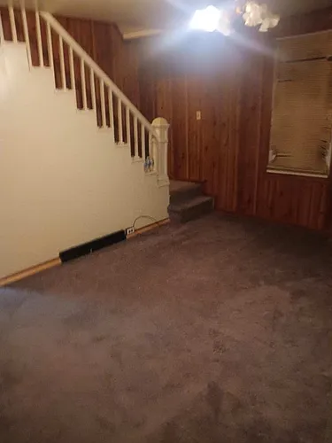 112 Stone St Photo 1