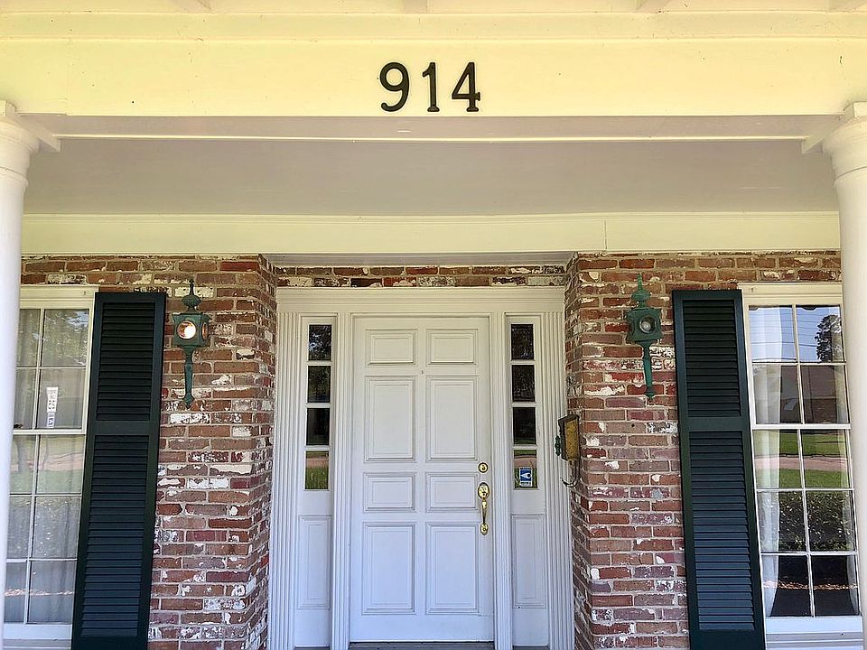 1st image of 914 Henrietta Ln