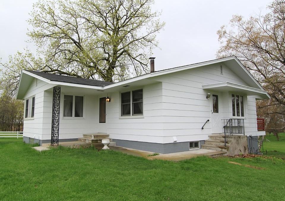 1st image of 25496 Langford Ave