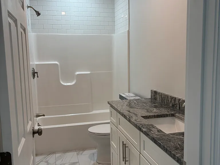 934 County St — Photo 5