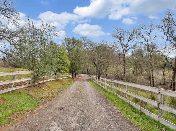 12076 Prairie Creek Ln, Loma Rica, CA 95901