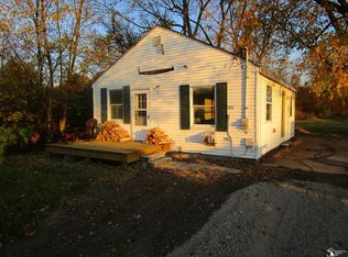 3016 Swartz Rd, La Salle, MI 48145