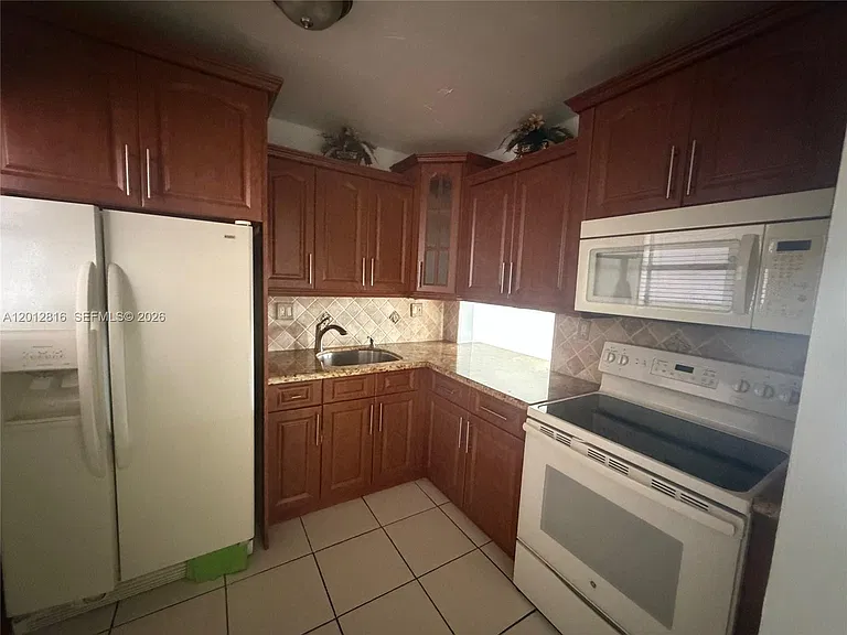 120 Royal Palm Rd #301 — Photo 6