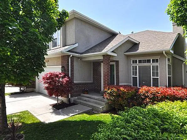 8436 S Lacroix Dr, Sandy, UT 84070