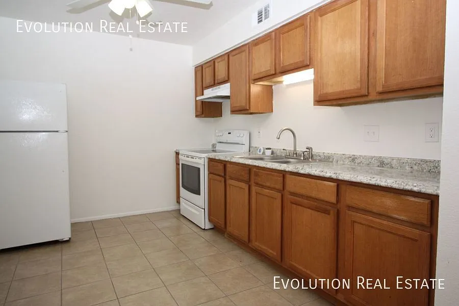 Primary Photo - 2413 N Amarillo St #17