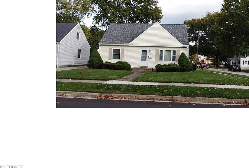 1st image of 2605 21st St