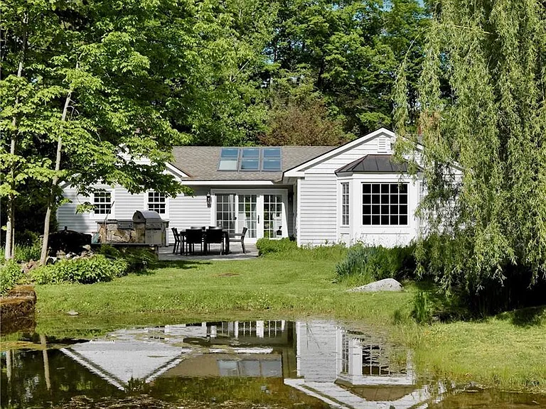 90 Sharon Mountain Rd — Photo 2