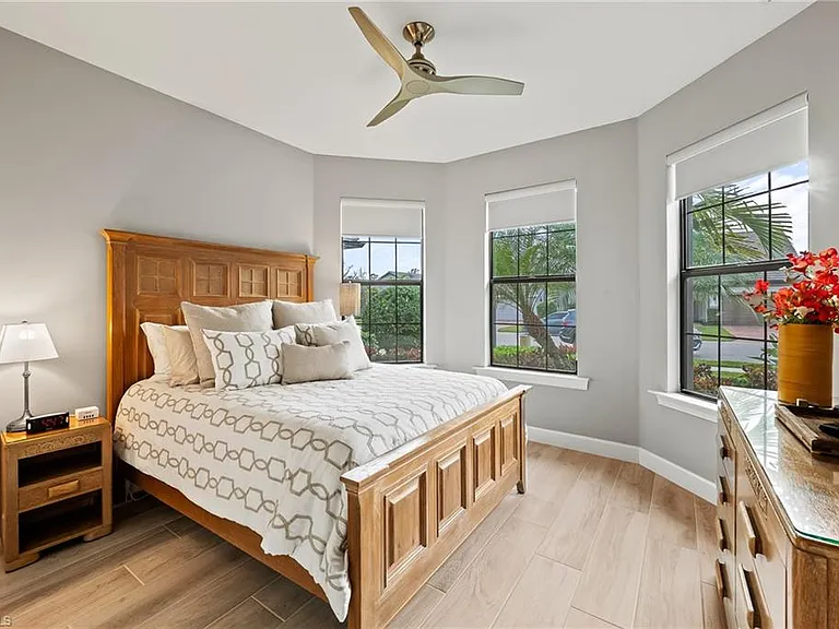 7763 Winding Cypress Dr — Photo 20