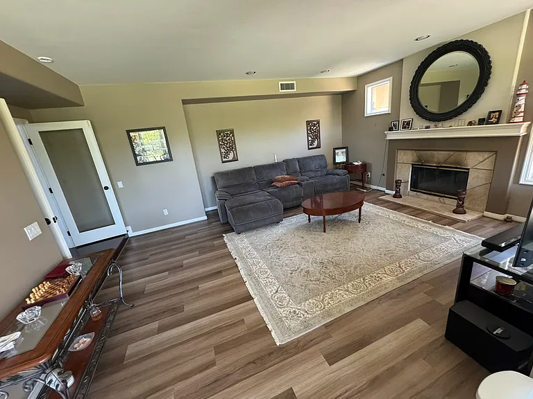 713 Twillin Ct — Photo 10