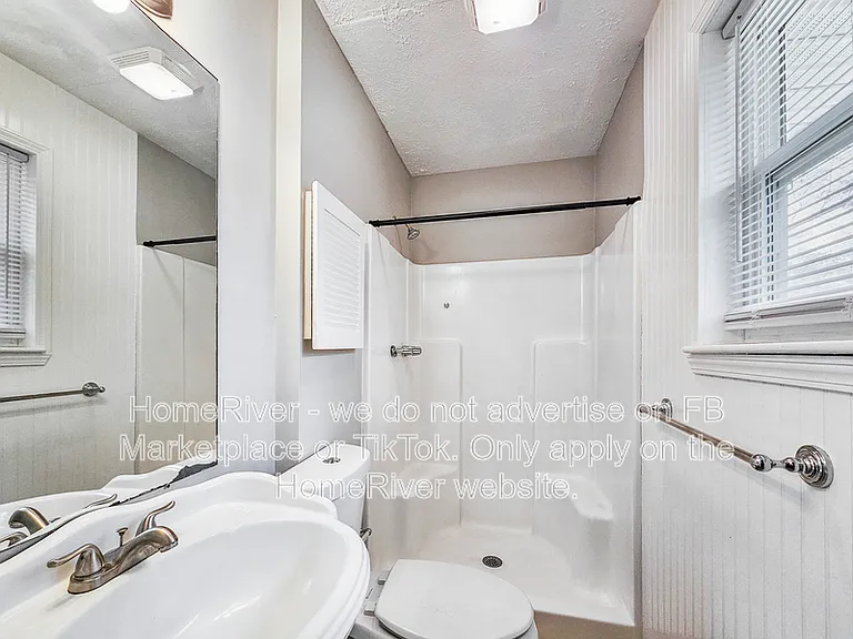 3006 Stanton Rd SE — Photo 9