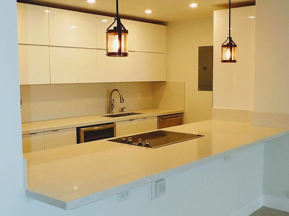 2nd image of 1208 Marine Way APT 306