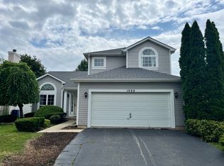 1988 Nutmeg Ln, Naperville, IL 60565