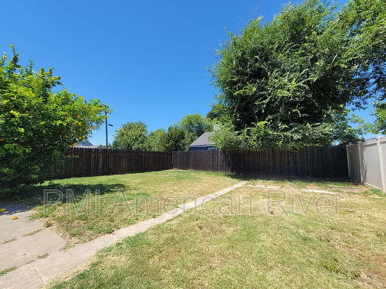 4413 Parker Ave — Photo 16