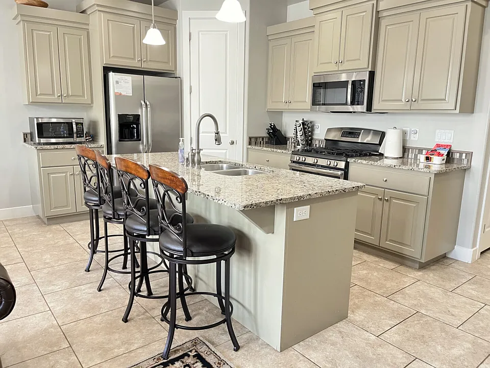 N Coral Ridge Dr