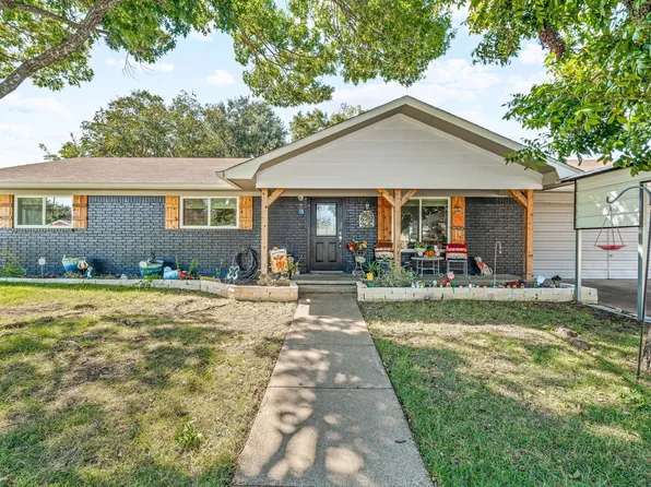 919 S Ave N, Clifton, TX 76634