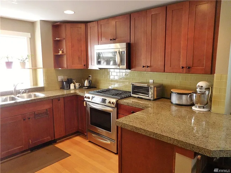 3615 Albion Pl N #A — Photo 8
