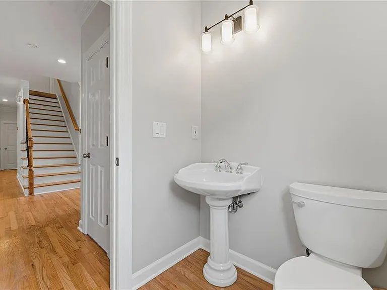5398 Windsor Green Ct SE — Photo 52