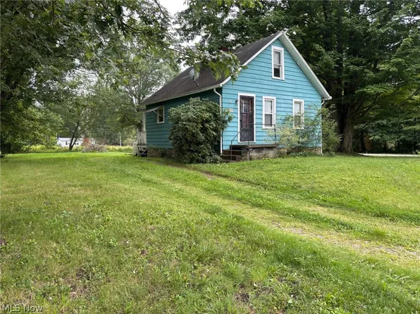 21293 Lake Park Blvd, Alliance, OH 44601