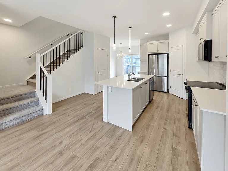 2205 Bayview Dr SW — Photo 4