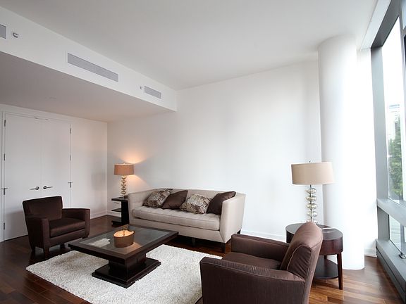 4th image of 99 Warren St APT 11H