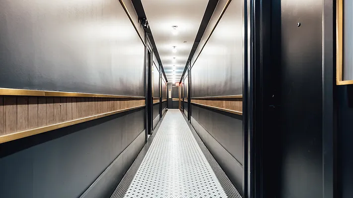 Rented by Nooklyn NYC LLC | media 127