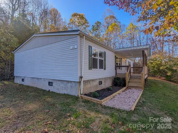 126 Juniper Dr, Burnsville, NC 28714