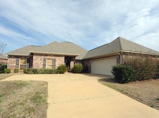 214 Calhoun Dr, Madison, MS 39110
