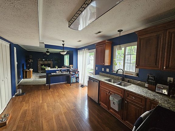 5th image of 909 Fluvanna Rd