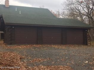 247 Russell Ct, Effort, PA 18330