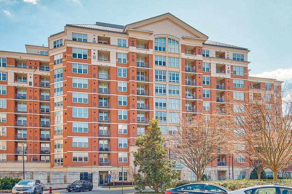 1st image of 11760 Sunrise Valley Dr APT 415