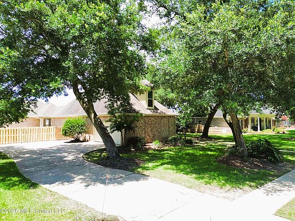 5th image of 3024 Oakleigh Cir