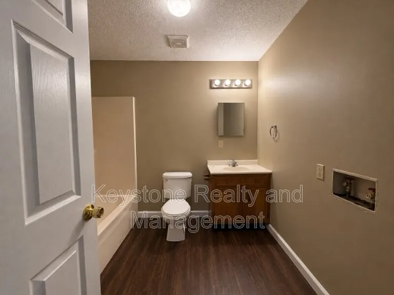 1375 Thompsonville Ln #39 — Photo 6