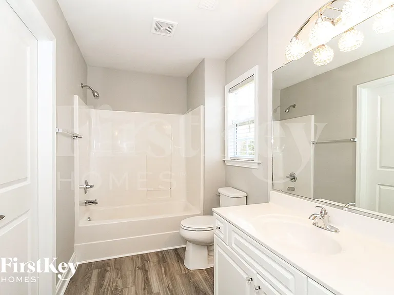 7240 Orchard Path Dr — Photo 12