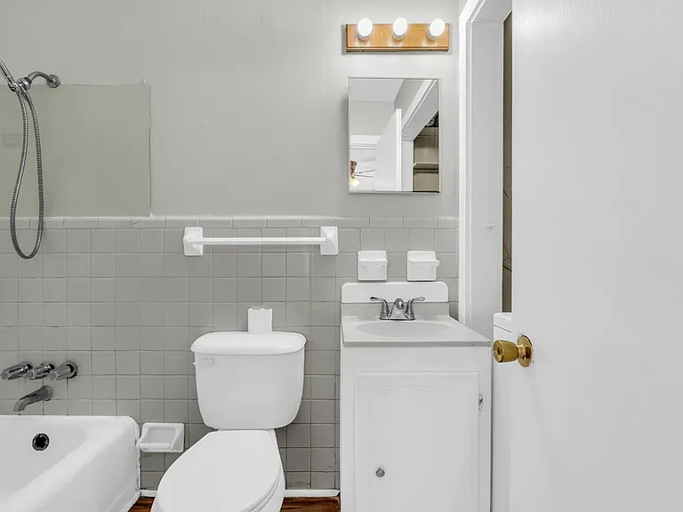 305 Old West Point Rd #A — Photo 9