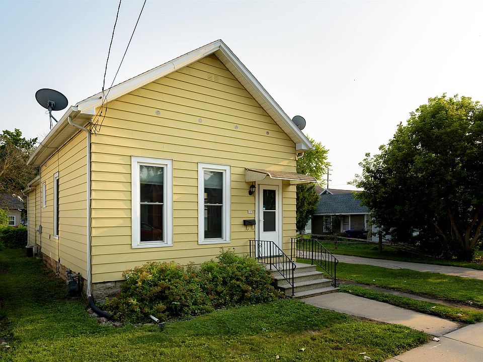 1st image of 115 E Irving Ave