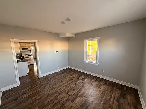 705 Dehirsch Ave #2 Photo 1