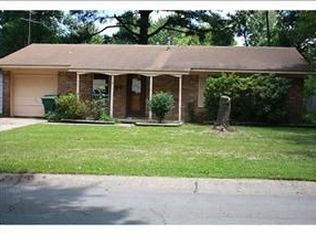 15 Elmhurst Dr, Little Rock, AR 72209