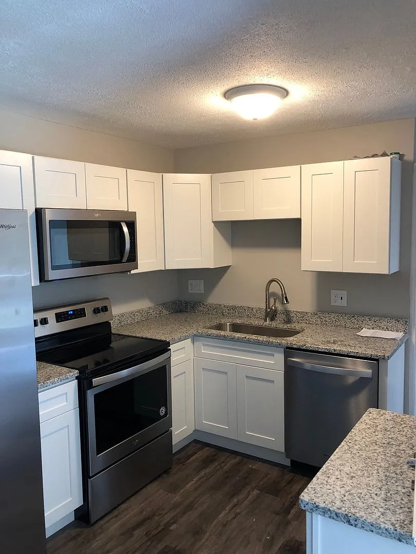 5 Bd/2.5 Ba Home, New Renovation! — Photo 1