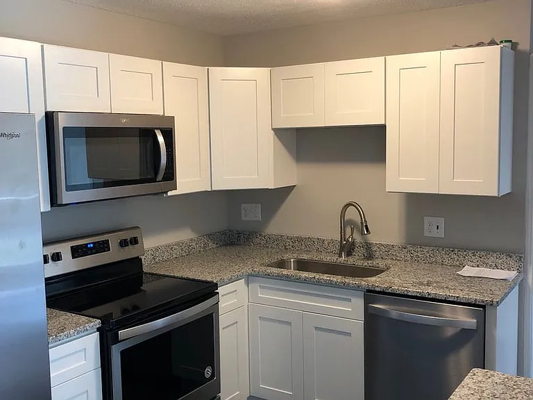 3331 N Valleyview Dr — Photo 10