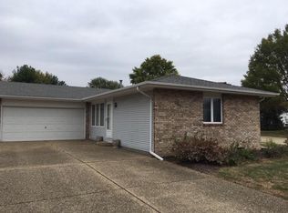 2515 Austin Dr, Springfield, IL 62704