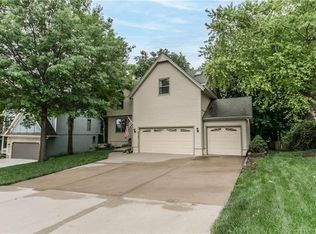 17705 W 113th St, Olathe, KS 66061