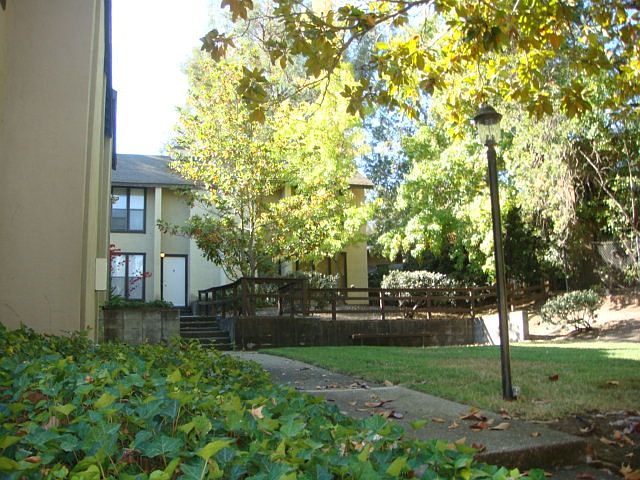 2nd image of 16 Camelback Ct