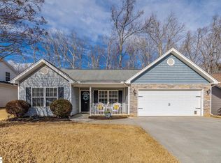 308 Rivers Edge Cir, Simpsonville, SC 29680