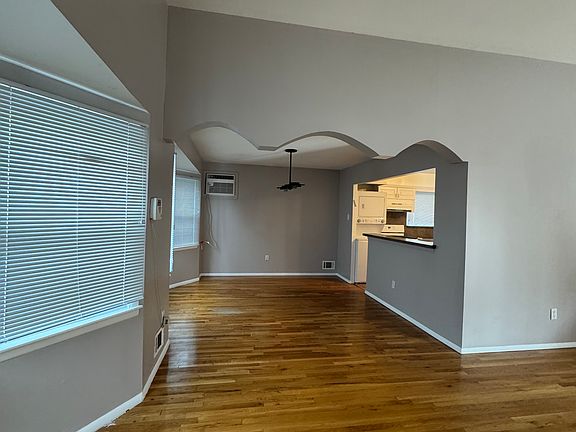 3rd image of 1206 Rockland Ave