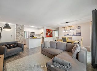 276 Eiwo Ct #301, Waterloo, ON N2K3M6