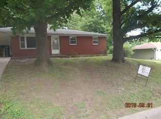 110 Lakeshore Dr, Scott City, MO 63780