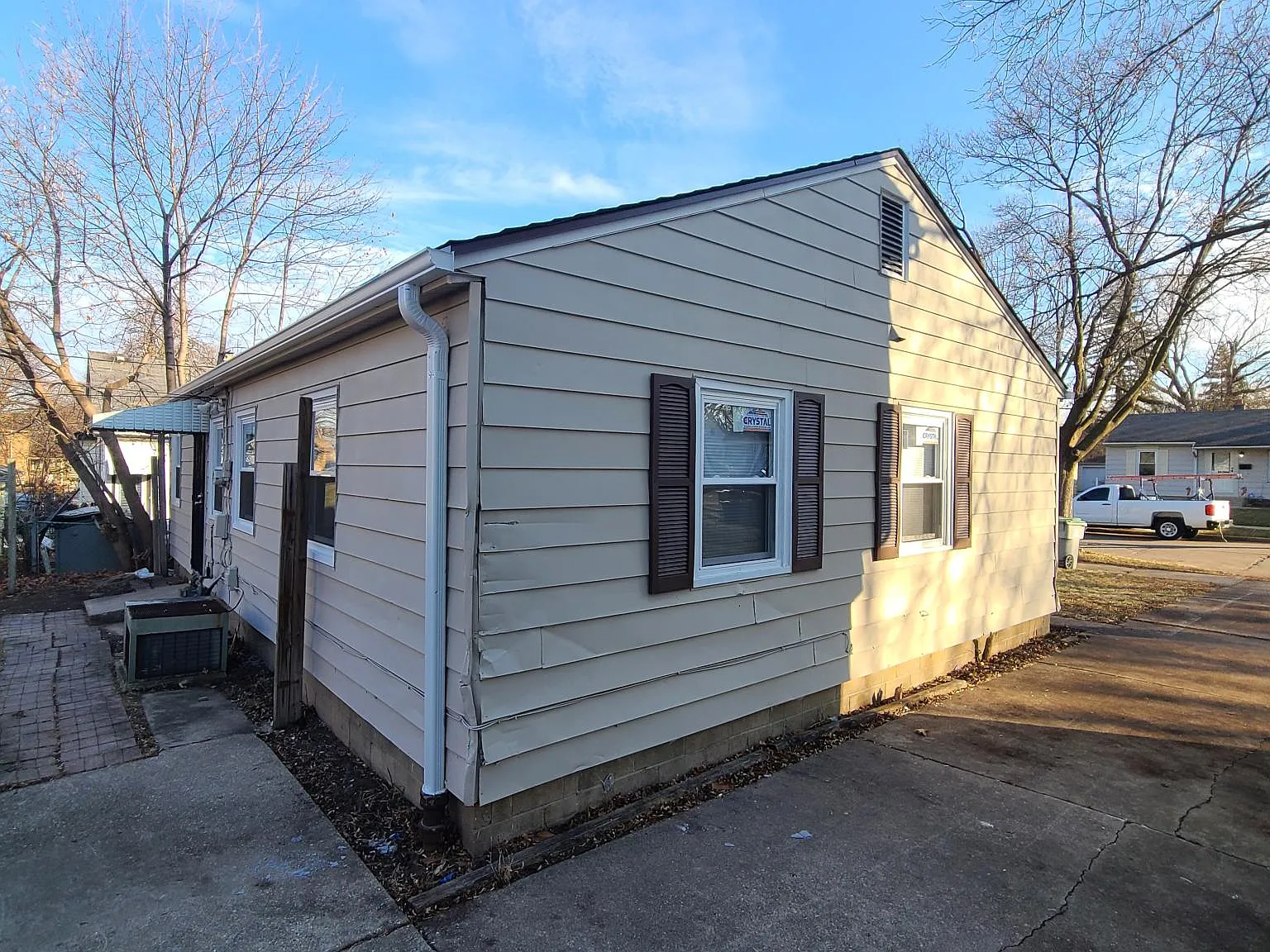 3 bed, $1,600 — Photo 3